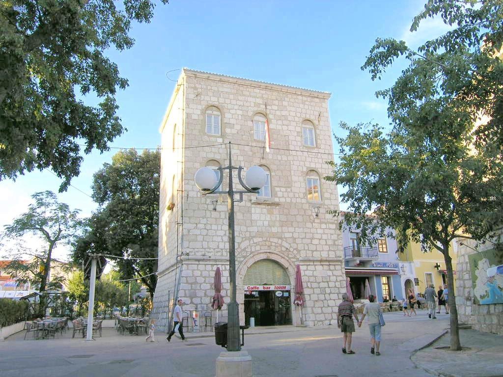 Apartments Kristina Krk Town Exterior foto