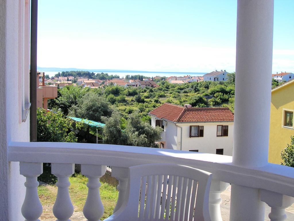 Apartments Kristina Krk Town Exterior foto